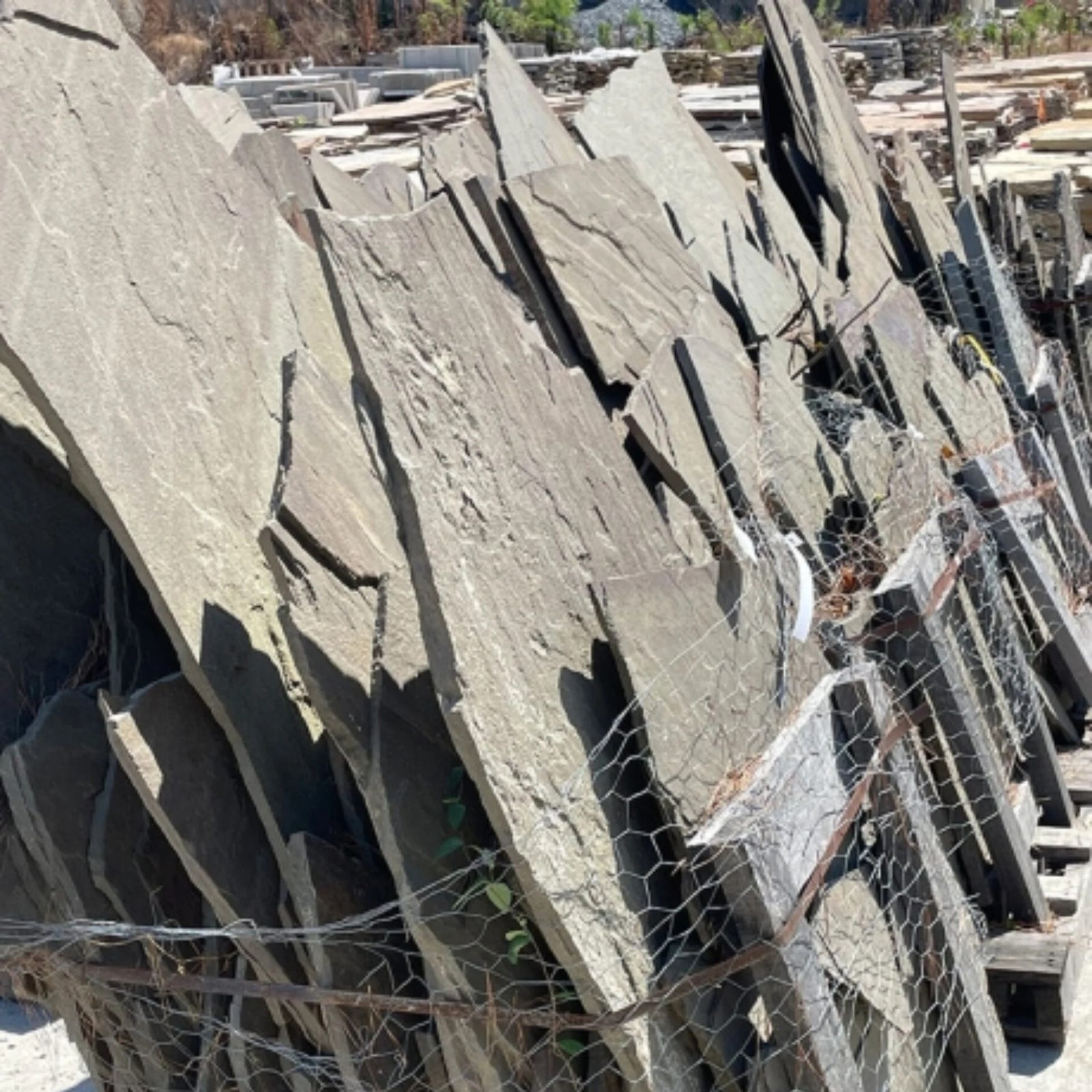 Outdoor Living Supply ~ Irregular Flagstone, PA Full Color-ServeScape